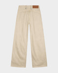 Load image into Gallery viewer, Stieglitz - Taigo Jeans - Off white jeans met knopen - Valt Groot