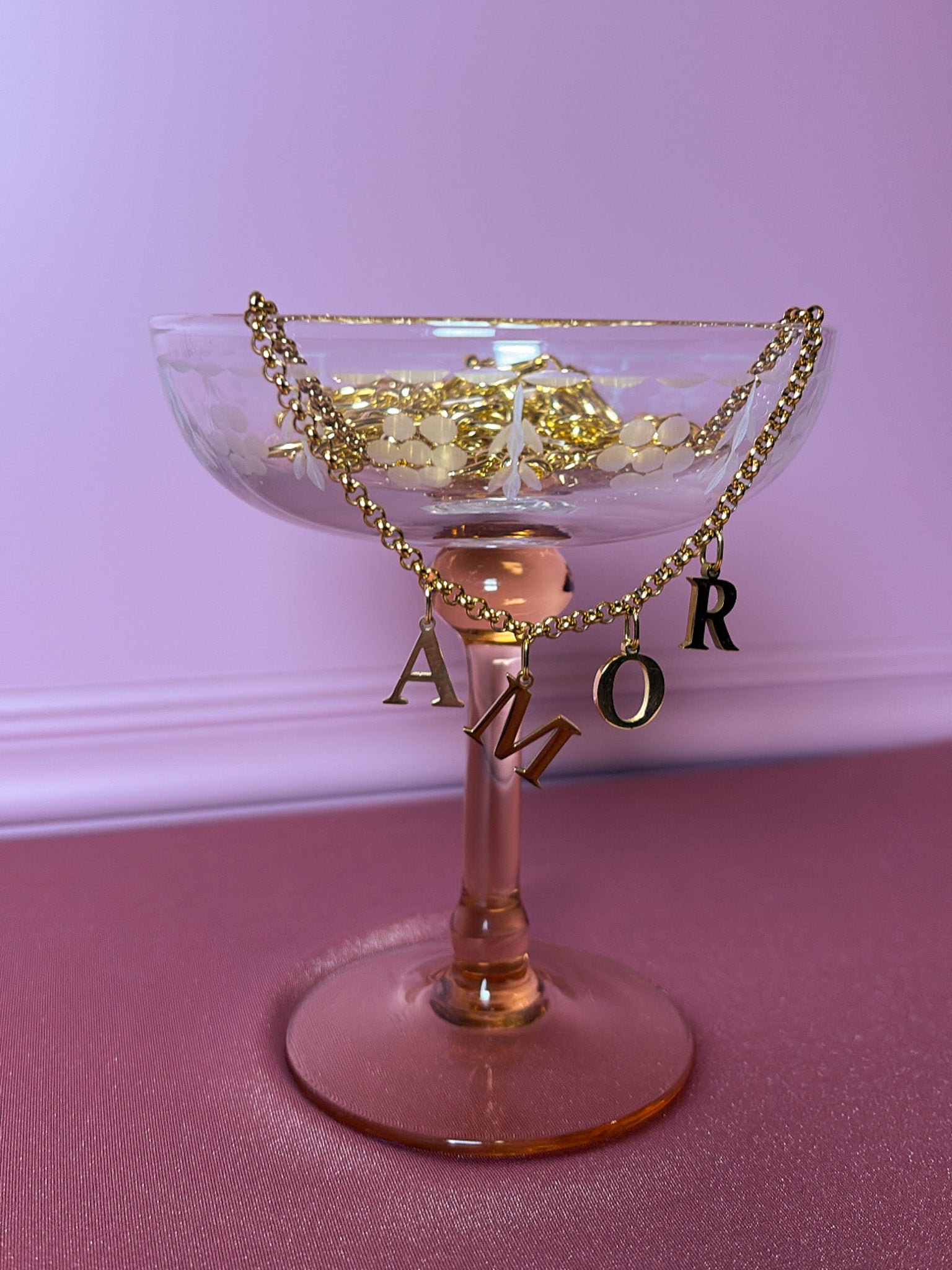 LACHA STUDIO Exclusives - "LACHA Affair" ketting AMOR