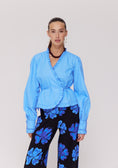 Load image into Gallery viewer, Harper and Yve Coby Overslag Blouse blauw
