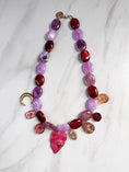 Load image into Gallery viewer, LACHA STUDIO Exclusives - ketting Celestial Heart Paars/Bordeaux
