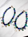 Load image into Gallery viewer, LACHA STUDIO Exclusives - ketting Celestial Heart Emerald/Blauw
