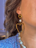 Load image into Gallery viewer, LACHA STUDIO Exclusives - "True Love" earring heart
