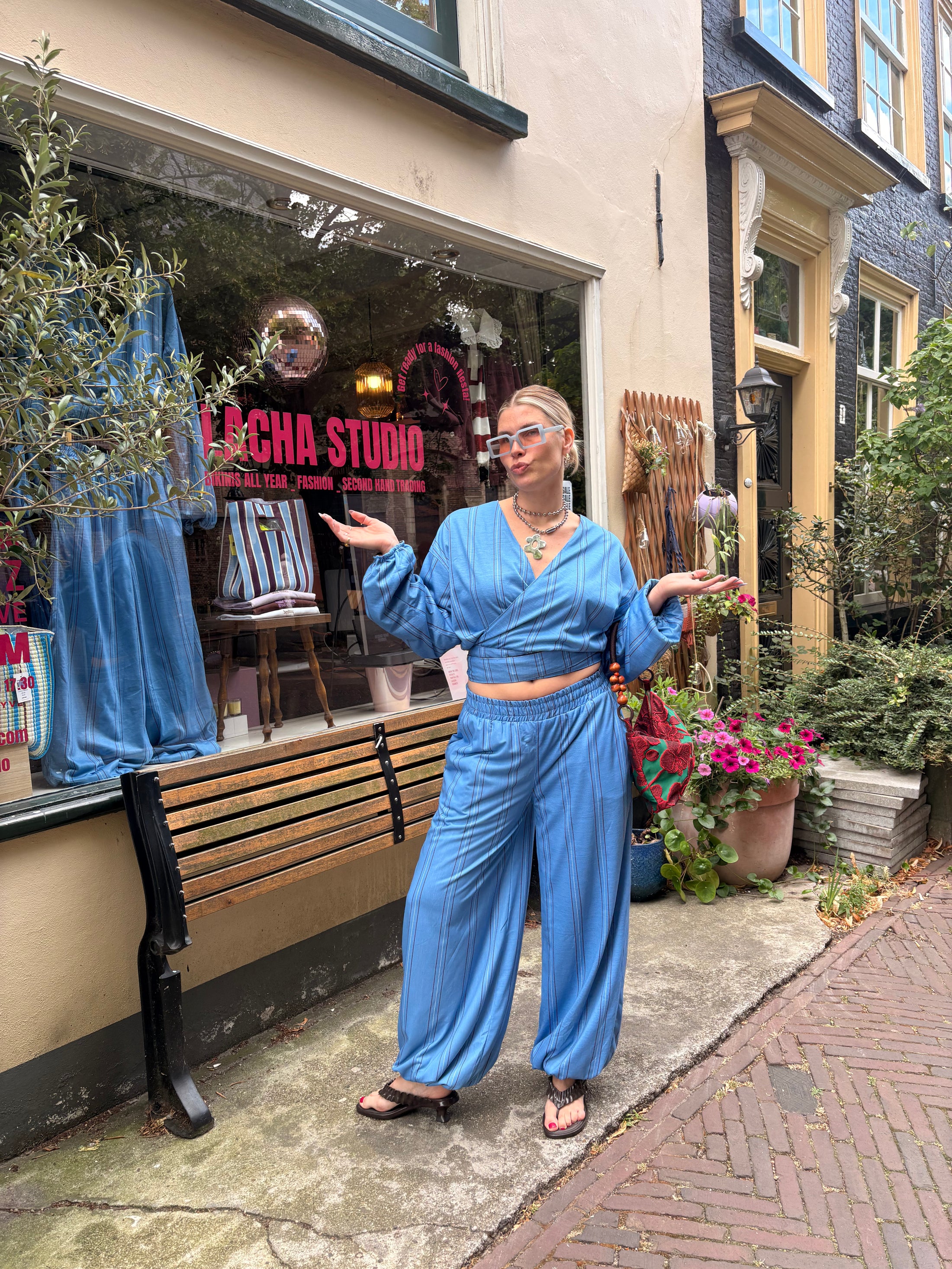 LACHA Studio - Reversible Wide to Balloonpants in Burgundy/ Blue Pinstripe - LACHA FOREVER DROP