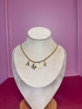 Load image into Gallery viewer, LACHA STUDIO Exclusives - "LACHA Affair" ketting AMOR
