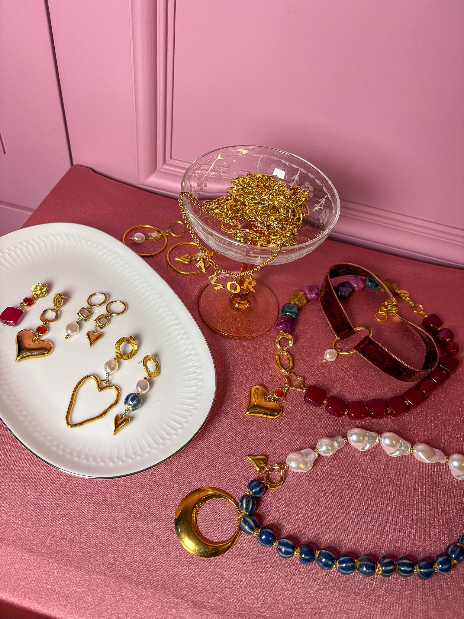 LACHA STUDIO Exclusives - "True Love" earring heart