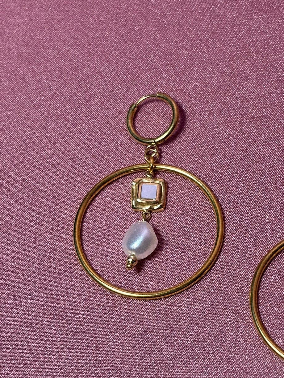 LACHA STUDIO Exclusives - "Forbidden Love" earring deluxe pearl