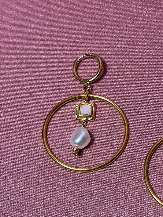 LACHA STUDIO Exclusives - "Forbidden Love" earring deluxe pearl