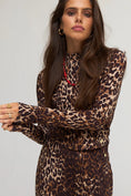 Load image into Gallery viewer, Harper & Yve Jeff Longsleeve Leopard
