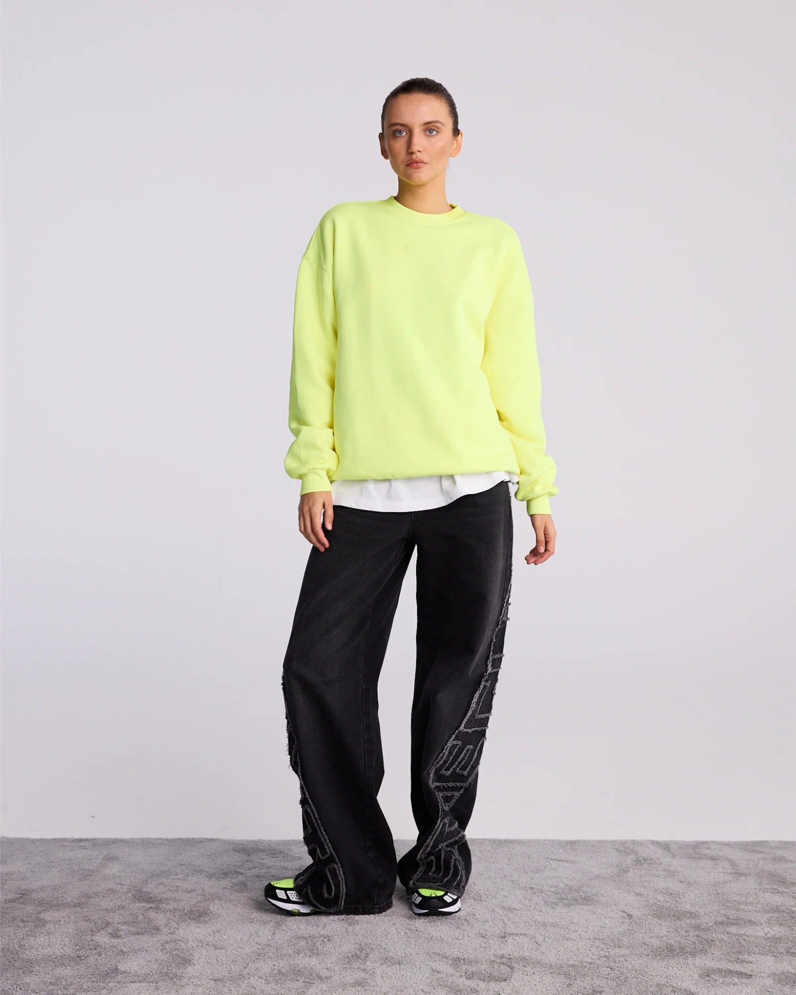 STIEGLITZ BASIC WORN OUT SWEATER – NEON GELE TRUI