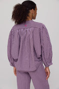 Load image into Gallery viewer, Harper and Yve Felix Blouse Paars Ruit met Vleermuismouw
