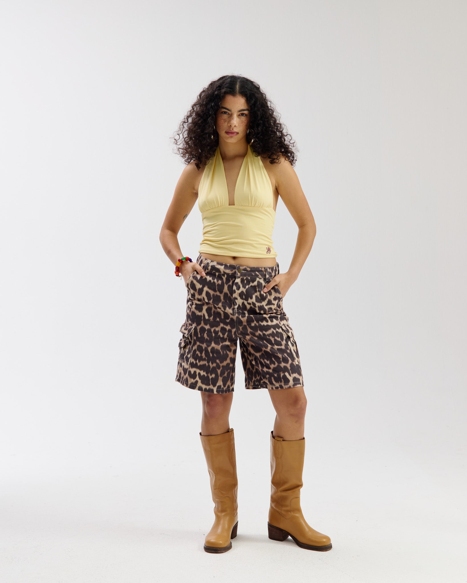 Harper & Yve Scott leopard short