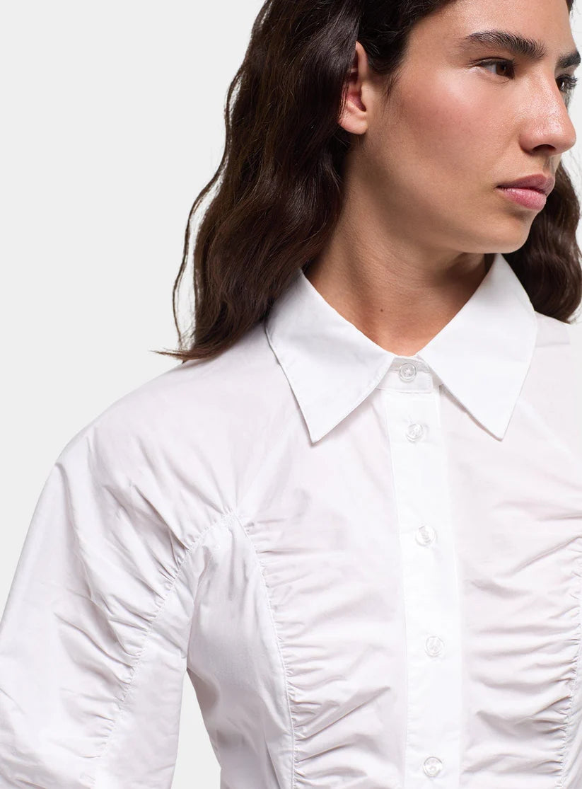 Laagam - Belleville Blouse met Ruches - Valt Klein
