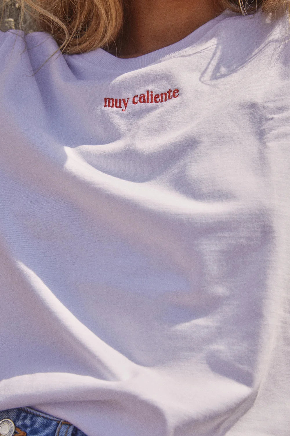 LACHA STUDIO Exclusives - Muy Caliente T-shirt