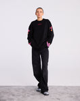 Load image into Gallery viewer, Stieglitz Renate Skate Longsleeve Zwart - Valt Ruim
