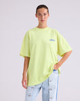 Load image into Gallery viewer, Stieglitz World of Stieg T-shirt Geel - Valt Groot
