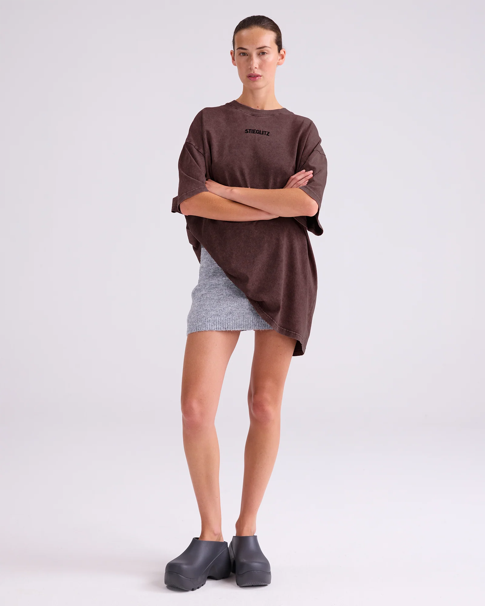 Stieglitz Miquel Tshirt Bruin - Valt Groot