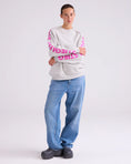 Load image into Gallery viewer, Stieglitz Romina trui - Grijs melange met roze borduursel - Valt Groot
